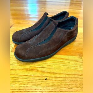 Ecco womens Brown Suede Oxford Casual Slip On Shoes Size EU 42